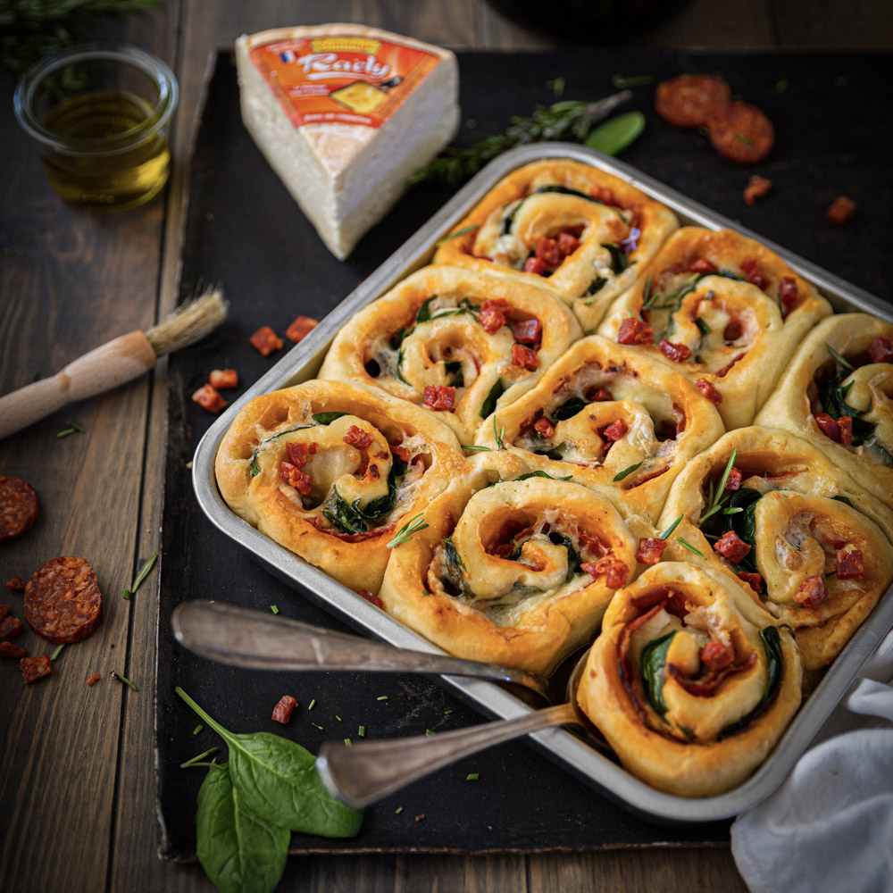 Racly, chorizo and spinach rolls