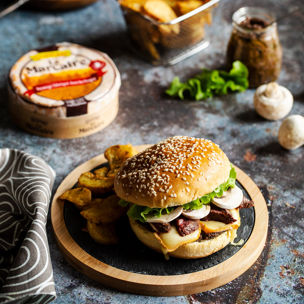 Burger à l’émincé de bœuf et au marcaire